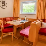 Haus Waldhof 4*