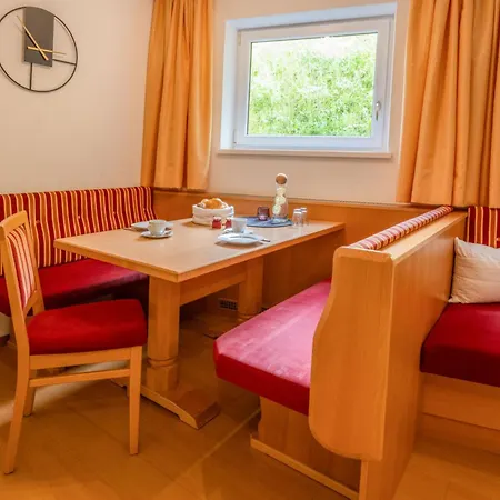 Haus Waldhof 4*