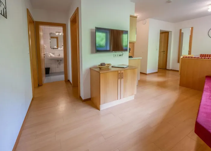 Gæstehus Haus Waldhof 4*